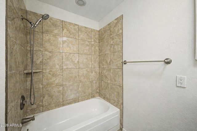 7755 E Thomas Road 21, Scottsdale, AZ 85251