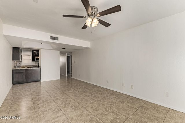 7755 E Thomas Road 21, Scottsdale, AZ 85251