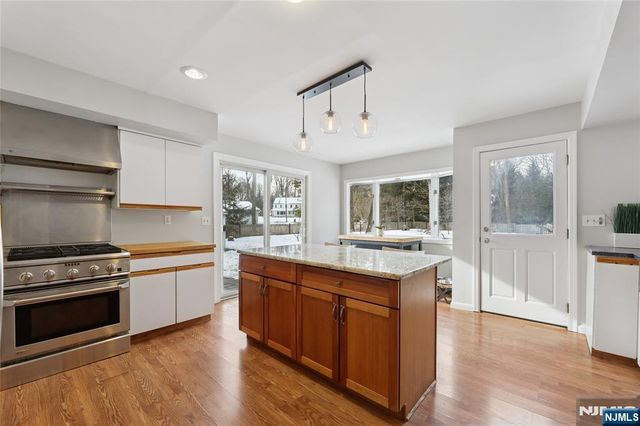 320 Park Street, Haworth, NJ 07641