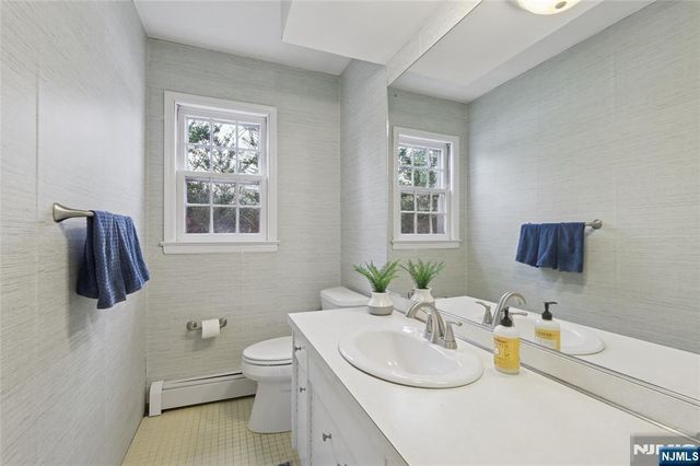 320 Park Street, Haworth, NJ 07641