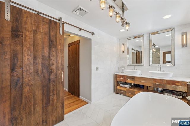 320 Park Street, Haworth, NJ 07641