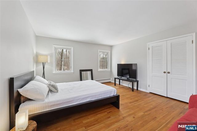 320 Park Street, Haworth, NJ 07641