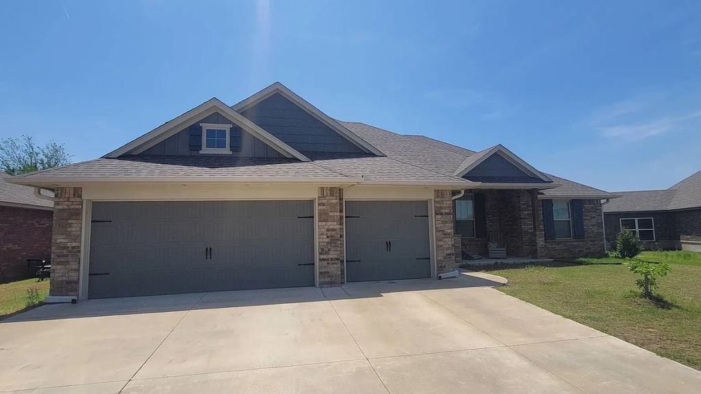 8720 SW 66th Place, Oklahoma City, OK 73169