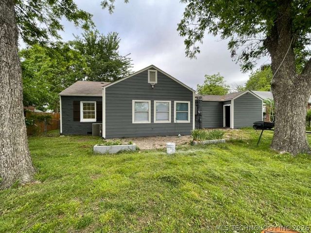 723 N Knoxville Avenue, Tulsa, OK 74115