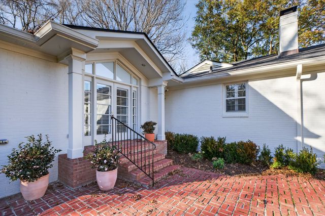 1209 Tyne Blvd, Nashville, TN 37215