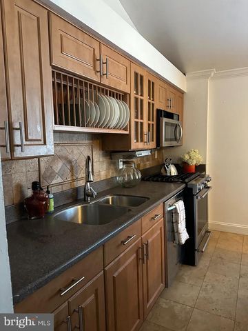 75 LAWN PARK AVE, Lawrence Township, NJ 08648