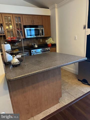 75 LAWN PARK AVE, Lawrence Township, NJ 08648