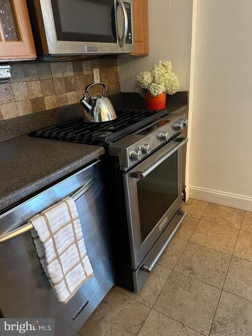 75 LAWN PARK AVE, Lawrence Township, NJ 08648