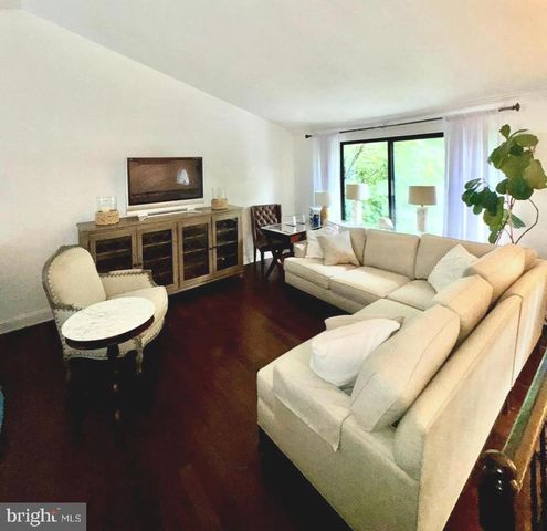 75 LAWN PARK AVE, Lawrence Township, NJ 08648