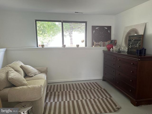 75 LAWN PARK AVE, Lawrence Township, NJ 08648