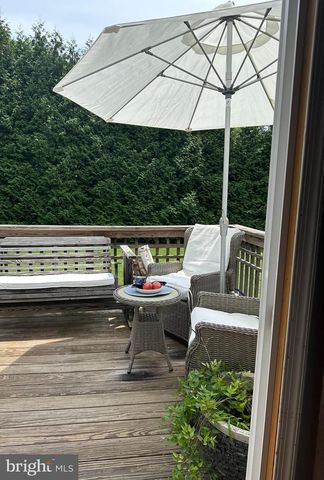 75 LAWN PARK AVE, Lawrence Township, NJ 08648