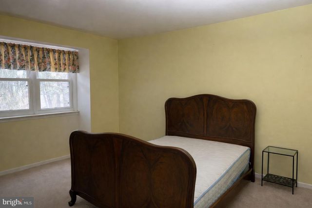 307 FERN DR, Marlton, NJ 08053