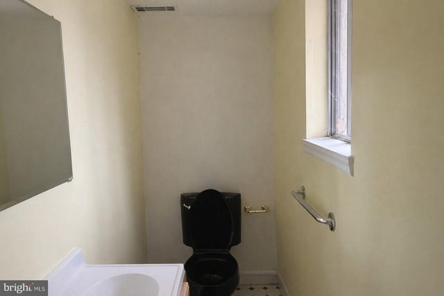 307 FERN DR, Marlton, NJ 08053