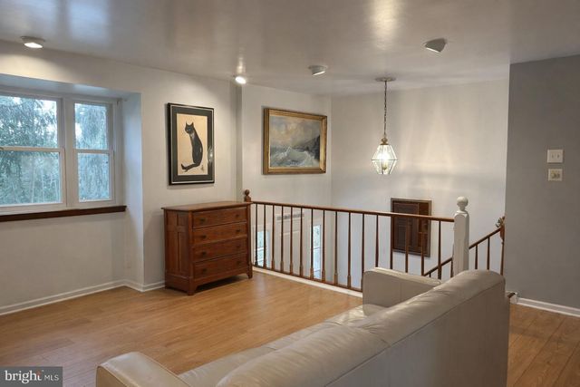 307 FERN DR, Marlton, NJ 08053