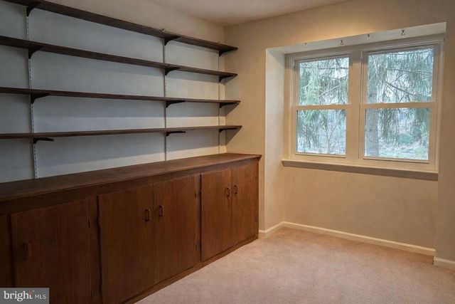 307 FERN DR, Marlton, NJ 08053