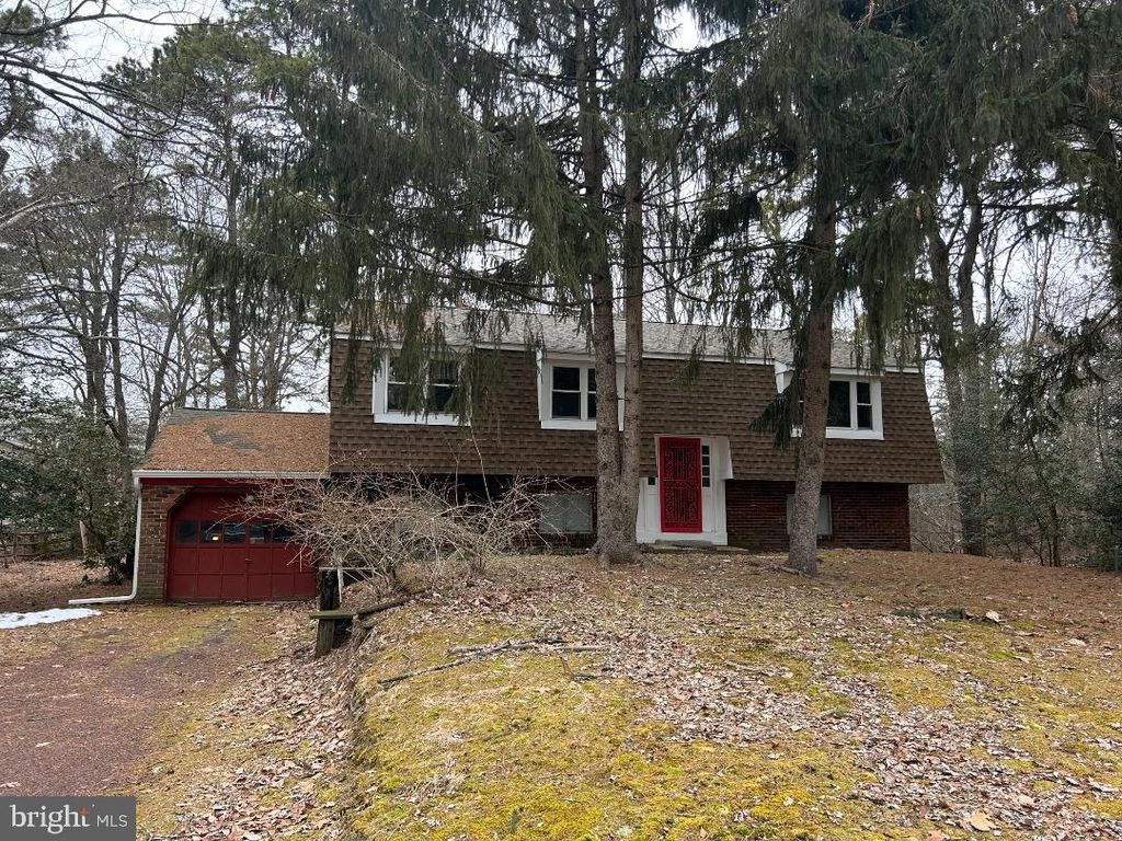 307 FERN DR, Marlton, NJ 08053