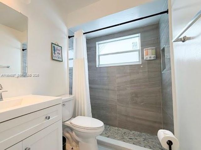 6466 NW 20th St, Margate, FL 33063