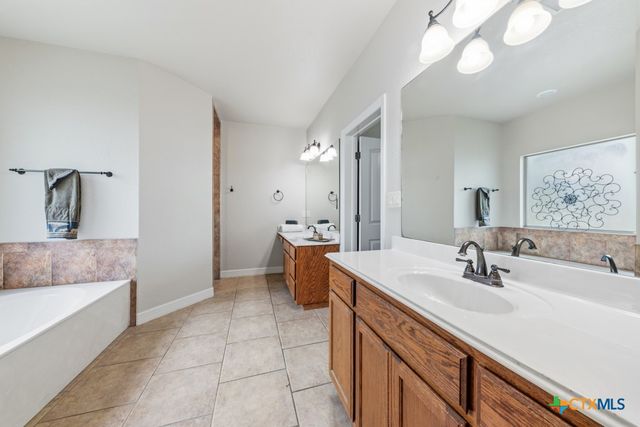 1211 MOSSY HOLLOW Drive, Spring Branch, TX 78070