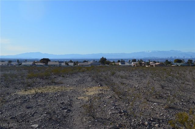 132 North Lisbon Street, Henderson, NV 89015