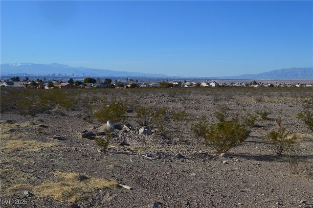 132 North Lisbon Street, Henderson, NV 89015