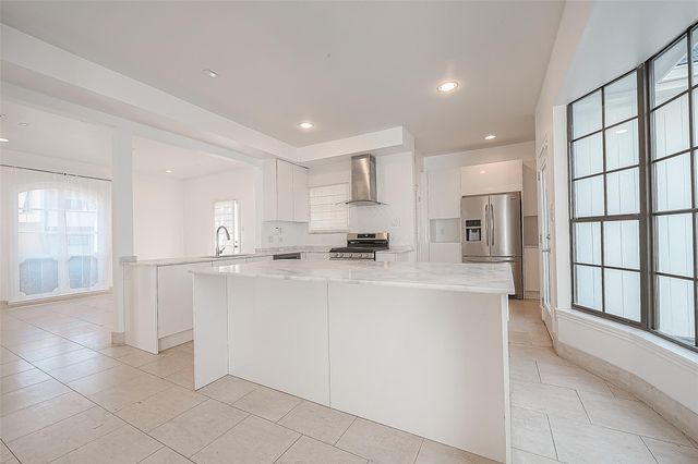 161 Sage Road, Houston, TX 77056