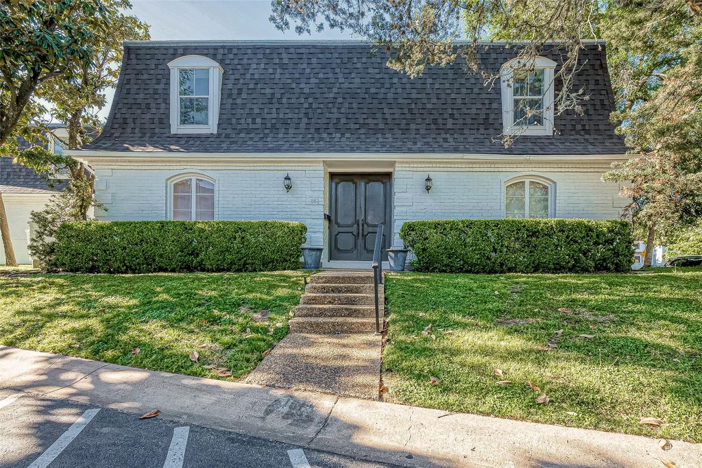 161 Sage Road, Houston, TX 77056