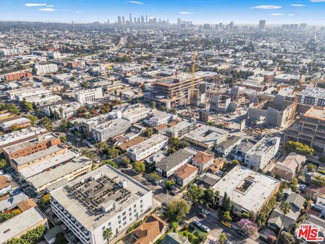 5642 Lexington Avenue, Los Angeles, CA 90038