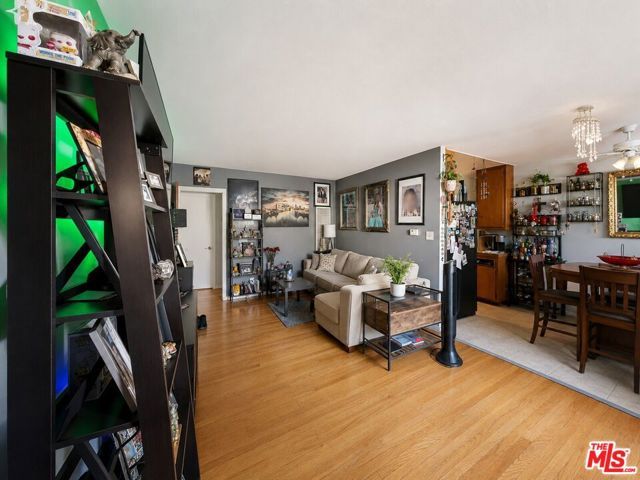 5642 Lexington Avenue, Los Angeles, CA 90038