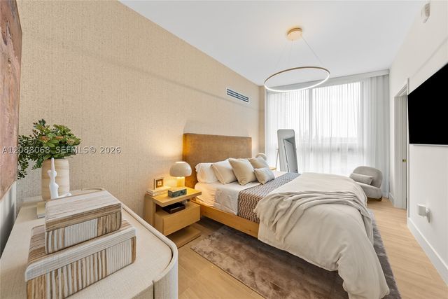 90 NE 32nd St 501, Miami, FL 33137