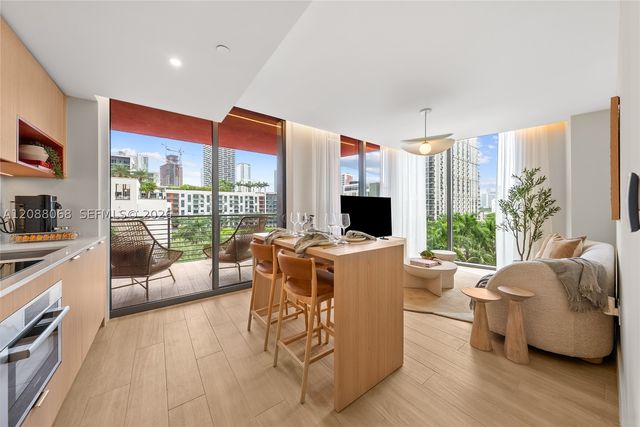 90 NE 32nd St 501, Miami, FL 33137