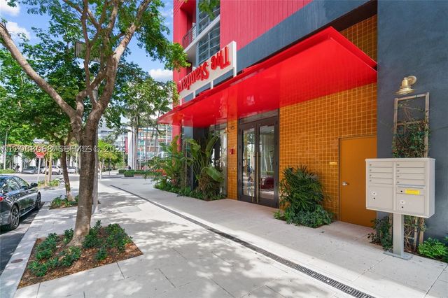 90 NE 32nd St 501, Miami, FL 33137