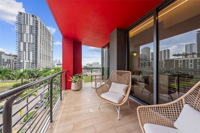 90 NE 32nd St 501, Miami, FL 33137