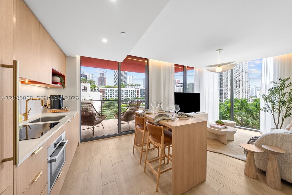 90 NE 32nd St 501, Miami, FL 33137