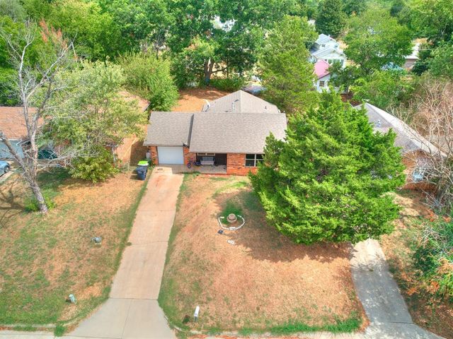 225 S Dixon Avenue, Shawnee, OK 74801