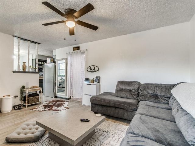 225 S Dixon Avenue, Shawnee, OK 74801