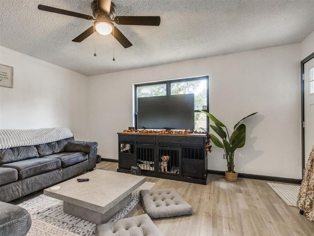 225 S Dixon Avenue, Shawnee, OK 74801