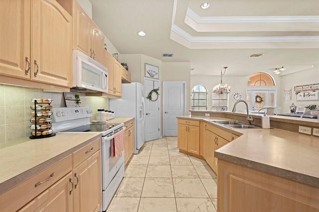 11014 WREN ROAD, Brooksville, FL 34613