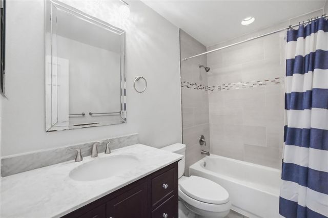 16107 CADBURY COURT, Tampa, FL 33647