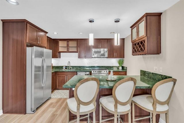 2382 Hosp Way 143, Carlsbad, CA 92008