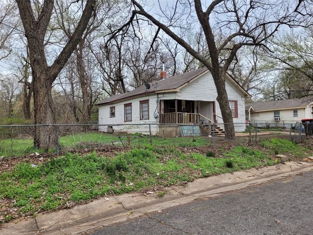 762 NE 6th, Paris, TX 75460