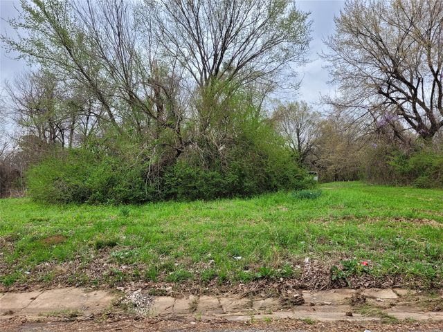 762 NE 6th, Paris, TX 75460