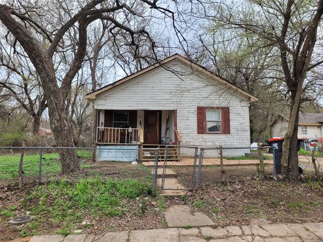 762 NE 6th, Paris, TX 75460