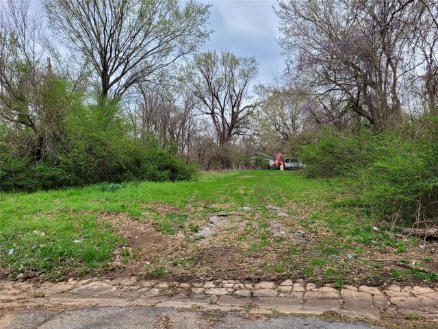 762 NE 6th, Paris, TX 75460