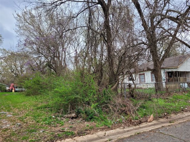 762 NE 6th, Paris, TX 75460