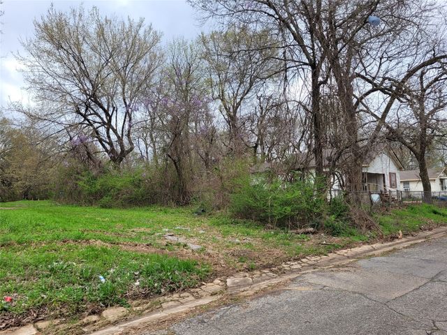 762 NE 6th, Paris, TX 75460