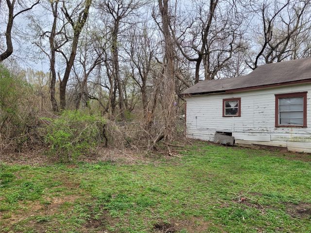 762 NE 6th, Paris, TX 75460