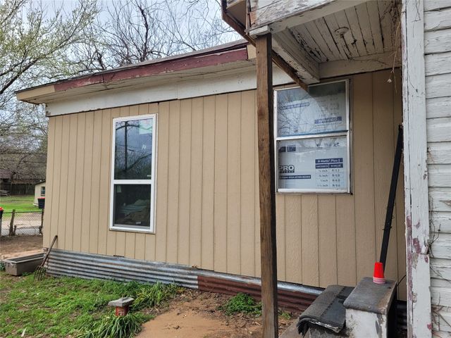 762 NE 6th, Paris, TX 75460