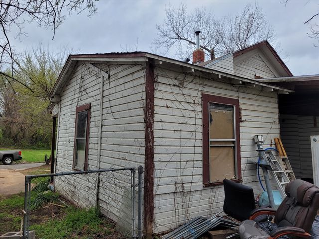 762 NE 6th, Paris, TX 75460