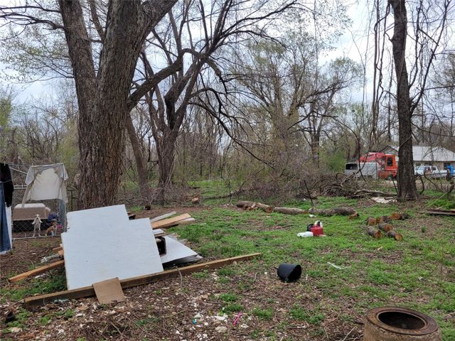 762 NE 6th, Paris, TX 75460