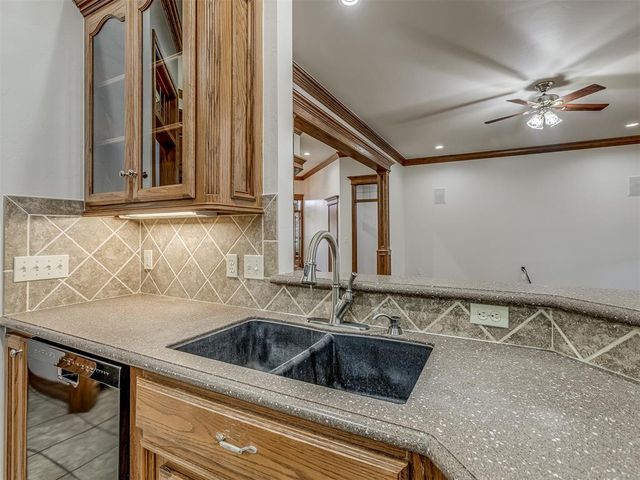 490 Daniel Lee Drive, Choctaw, OK 73020